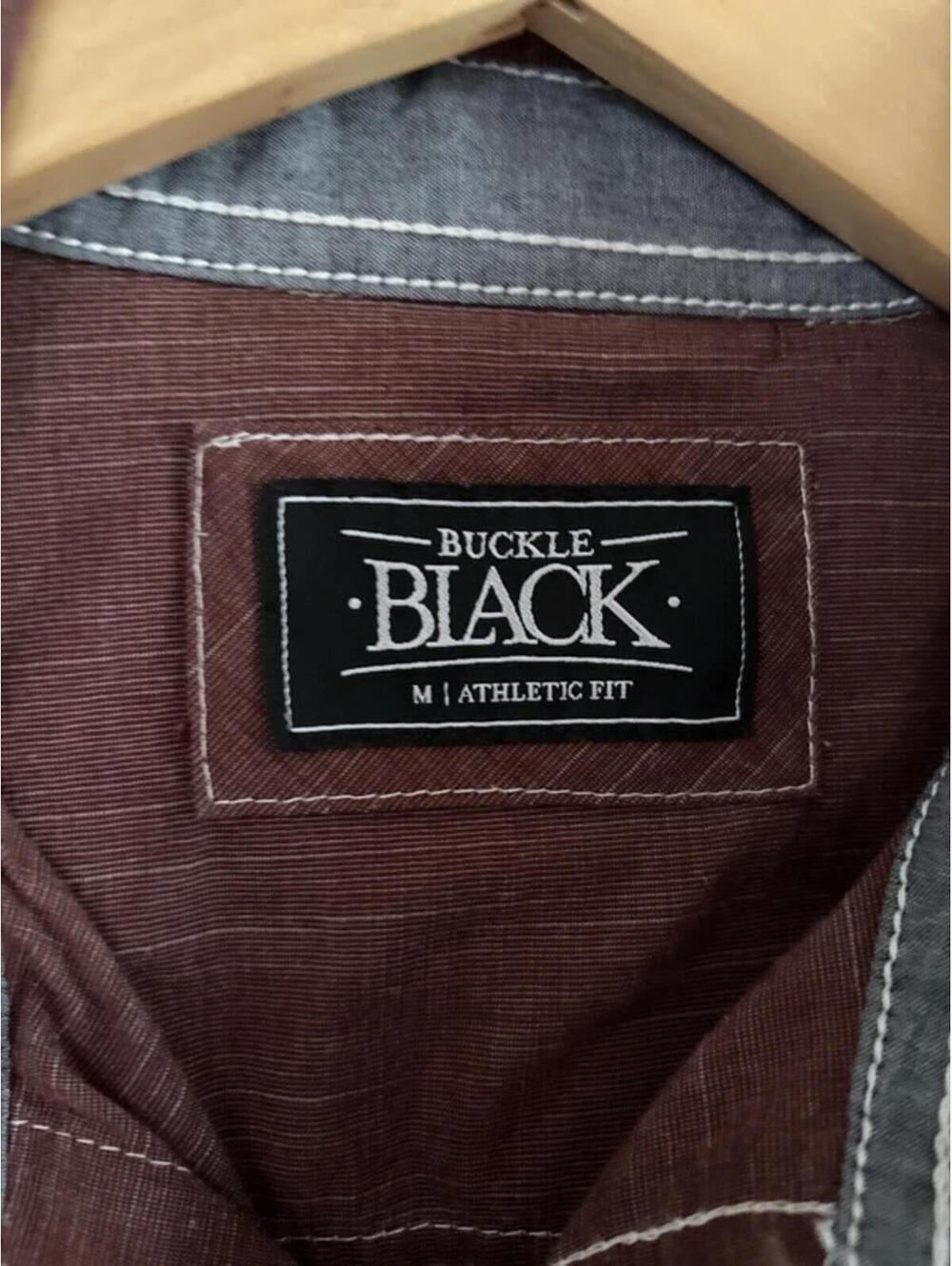 Buckle Black Western‎ Style Burgundy Button Down Shirt size M - Picture 3 of 7